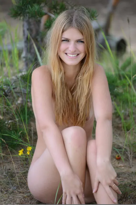 Vibeke: Tall Tanned Blonde Poses Nude Outdoors – photo 16 of 21
