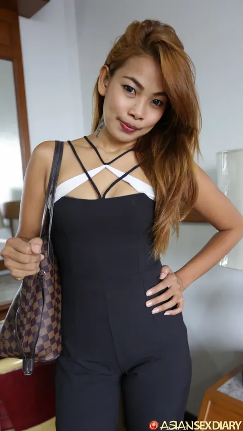 Petite Asian MILF Undresses and Fucks in POV – photo 19 of 21