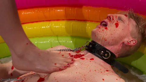 Siouxsie Q: Brunette in Glasses Drips Hot Wax on Slave Before Pegging Him Outdoors – photo 17 of 21
