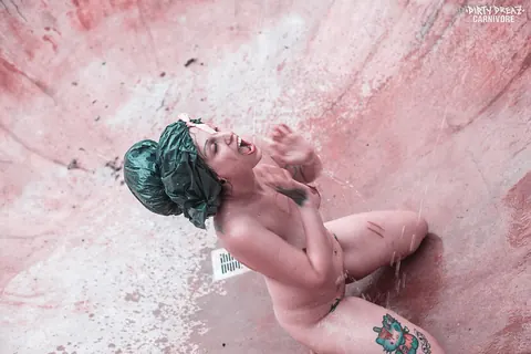 Anuskatzz: Tattooed Brunette Fucks in a Public Skate Park Bathroom – photo 15 of 16