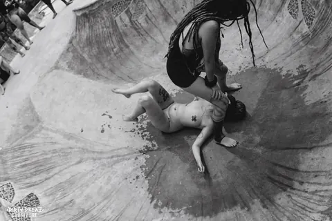 Anuskatzz: Tattooed Brunette Fucks in a Public Skate Park Bathroom – photo 6 of 16