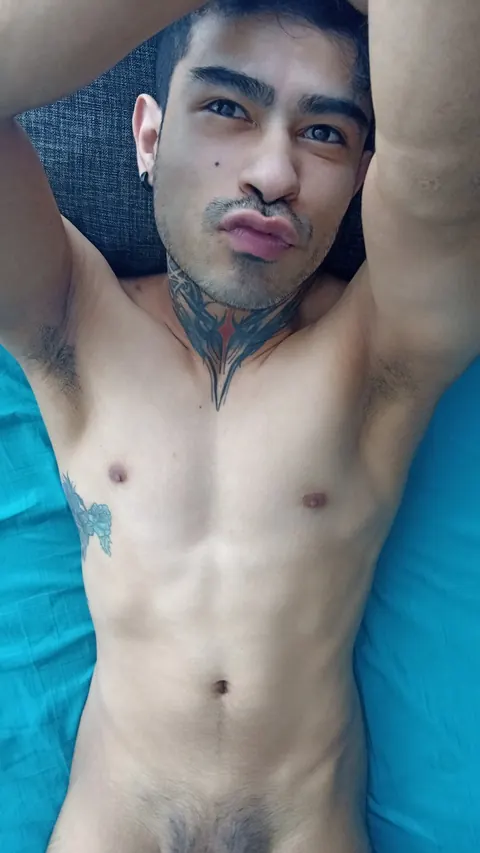 Brunette Guy Poses Topless in Fitted Denim – photo 3 of 15