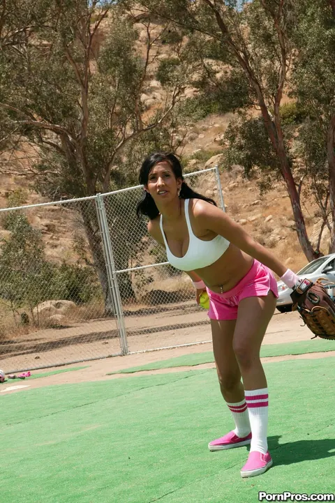 Isis Love: Busty Latina MILF Gets Fucked Outdoors in a Uniform – photo 7 of 21