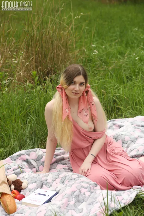 Blonde Strips Out of Her Skirt and Spreads on a Blanket Outdoors – photo 2 of 20