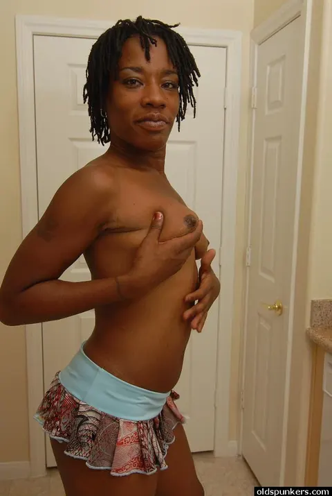Mature Ebony Woman Pulls Panties Aside to Show Her Hairy Pussy – photo 5 of 16