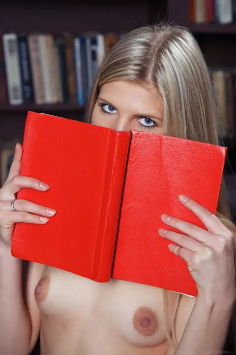 Skinny Blonde Strips Naked and Opens Her Pussy Wide – photo 10 of 17