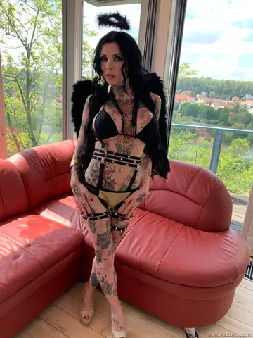 Tattooed Busty MILF Takes a Gangbang with Double Penetration