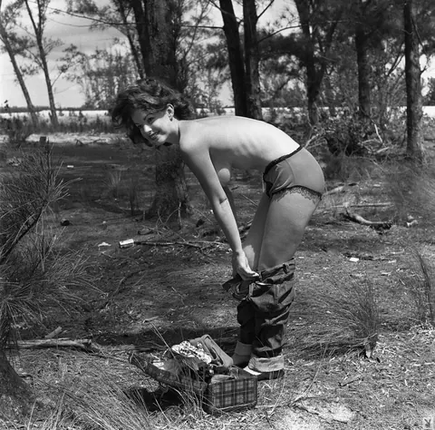 Myrna Weber: Busty Brunette with Short Hair Poses Nude Outdoors – photo 4 of 14