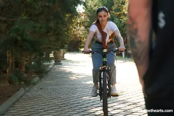 Sara Rich – Brunette in Jeans and Socks Fucks Her Partner