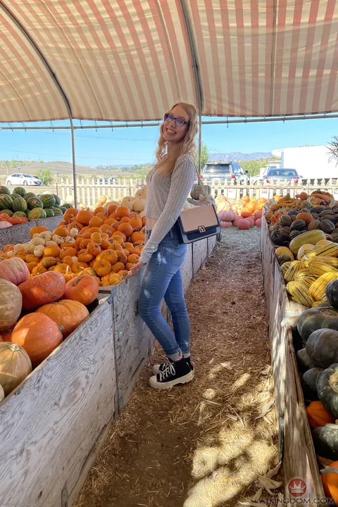 Kallie Taylor: Petite Blonde in Jeans and Glasses Spreads Her Hairy Pussy – photo 19 of 21