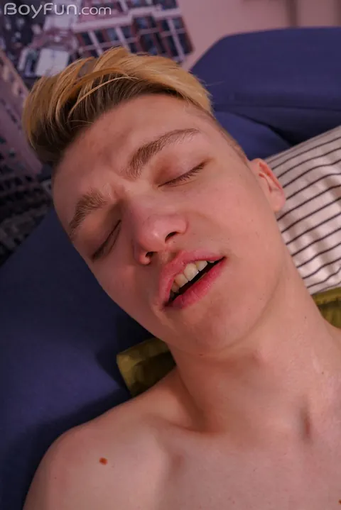 Twink Gives a Handjob Before Taking Deep Anal and Gay Cum – photo 8 of 21