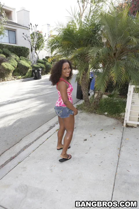 Ms Platinum: Thick Ebony Brunette Strips Off Her Shorts and Spreads Her Ass Outdoors – photo 1 of 16