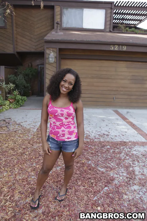 Ms Platinum: Thick Ebony Brunette Strips Off Her Shorts and Spreads Her Ass Outdoors – photo 2 of 16