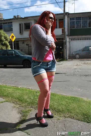 Evelyn Contreras – Latina Redhead Gives a Blowjob and Rides Cowgirl Outdoors