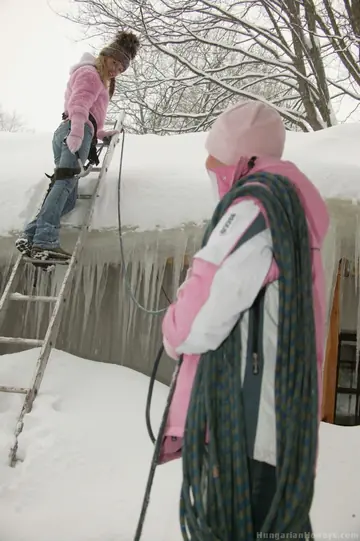 Zuzana Z – European Lesbians in Jeans and Boots Fuck with a Dildo in the Snow
