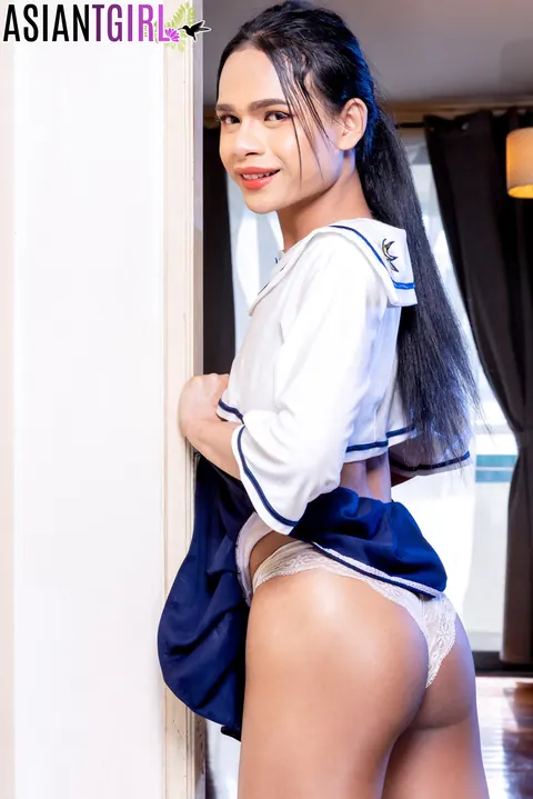 Asian Trans Woman Nude in Stockings Spreads Her Legs – photo 3 of 16