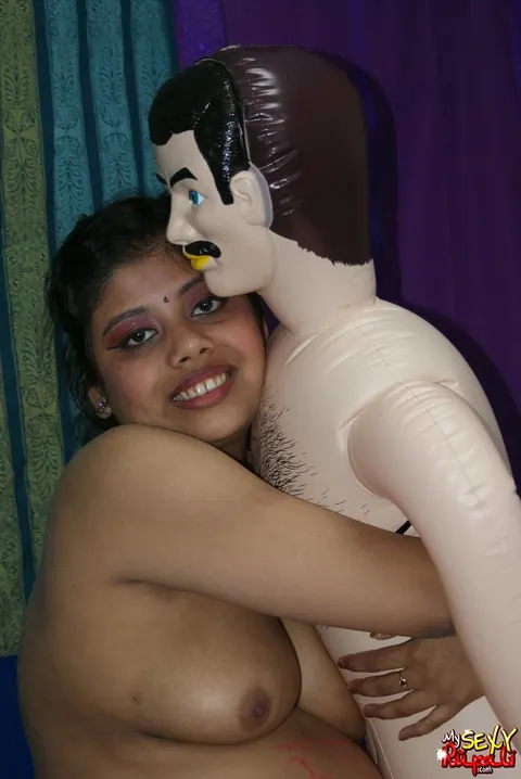 Pregnant Indian Woman Has Sex with Her Partner – photo 15 of 15