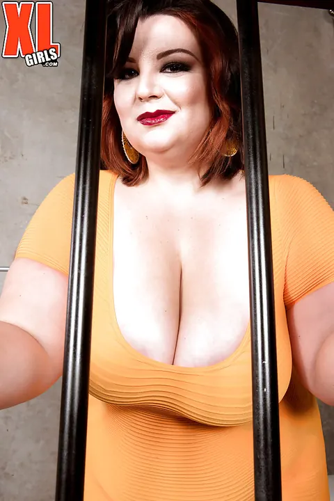 Lucy Lenore: Brunette BBW in Heels Exposes Her Huge Natural Tits – photo 1 of 16