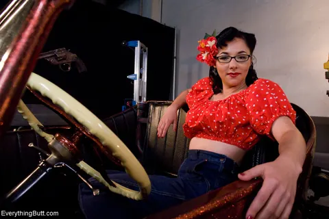 Maggie Mayhem: Busty Brunette in Jeans and Glasses Takes Anal in Lesbian Bondage – photo 3 of 21