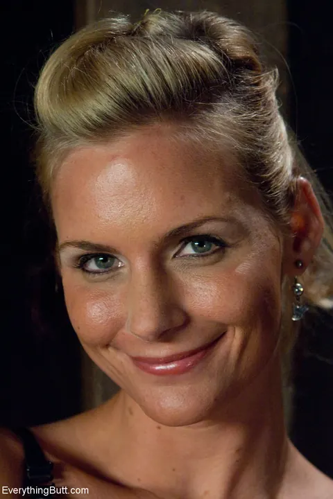 Phoenix Marie: Tall Blonde MILF Spreads Her Legs in Stockings and Heels – photo 2 of 20