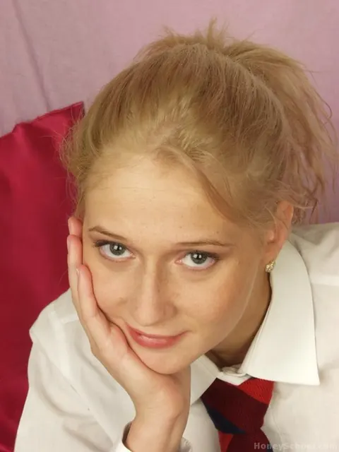 Kelly White: Hungarian Blonde Stretches Her Trimmed Pussy with Carrot in Socks – photo 3 of 21