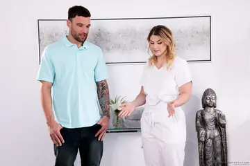 Tall Athletic Blonde Gives a Blowjob and Handjob Before Sex