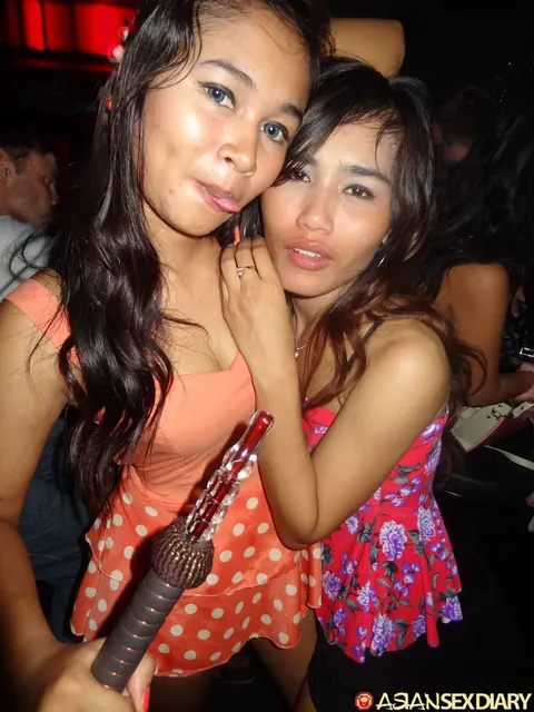 Tall Asian Lesbians Kiss and Strip at Home – photo 5 of 21