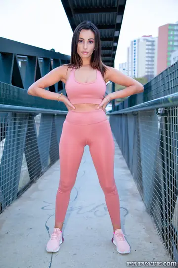 Alyssia Kent – Skinny European Brunette in Yoga Pants Gets Fucked