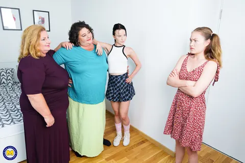 Maya Stone: Blonde and Brunette Undress for Lesbian Group Play in the Bedroom – photo 6 of 15