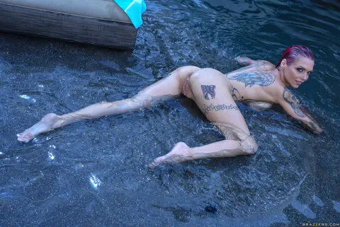 Anna Bell Peaks: Curvy Redhead MILF Strips Out of Her Bikini by the Pool – photo 13 of 21