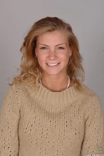Strawberry Sandy – Slim Curly Blonde with Big Tits Strips Out of Her Jeans and Top