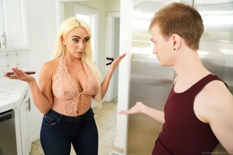 Kylie Kingston: Curvy Latina MILF in Jeans Frees Big Tits for a Blowjob – photo 5 of 15
