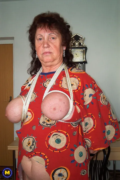 Busty Chubby MILF in Stockings Toys Her Hairy Pussy – photo 7 of 21