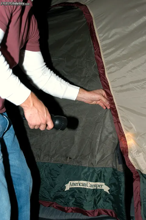 Isis Love: Tall Blonde MILF and Latina Join for a Threesome in a Tent – photo 4 of 20