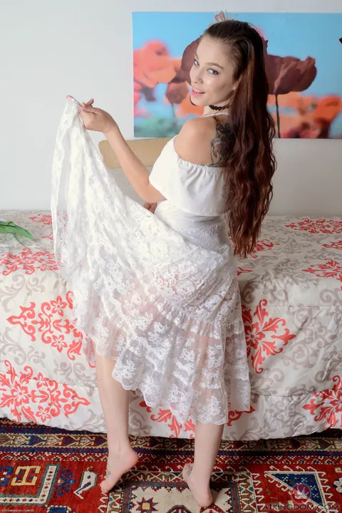 Bobbi Dylan: Petite Redhead with Hairy Pussy and Tattoos Poses Nude – photo 3 of 21