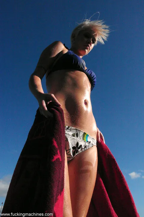 Kissy Kapri: Blonde MILF in a Bikini Takes Huge Anal Dildo While Bound – photo 18 of 21