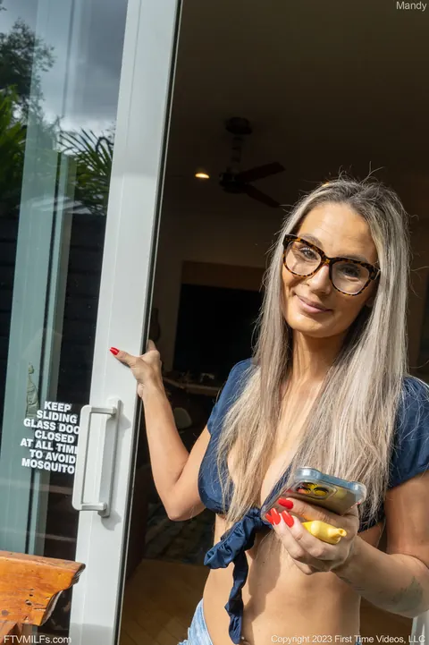 Mandy Rhea: Busty Blonde MILF in Glasses Uses a Dildo Outdoors – photo 20 of 21