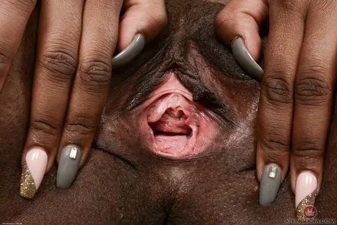 Skyy Dreams: Ebony MILF Shows Off Her Big Natural Tits and Spreads Her Pussy – photo 20 of 21