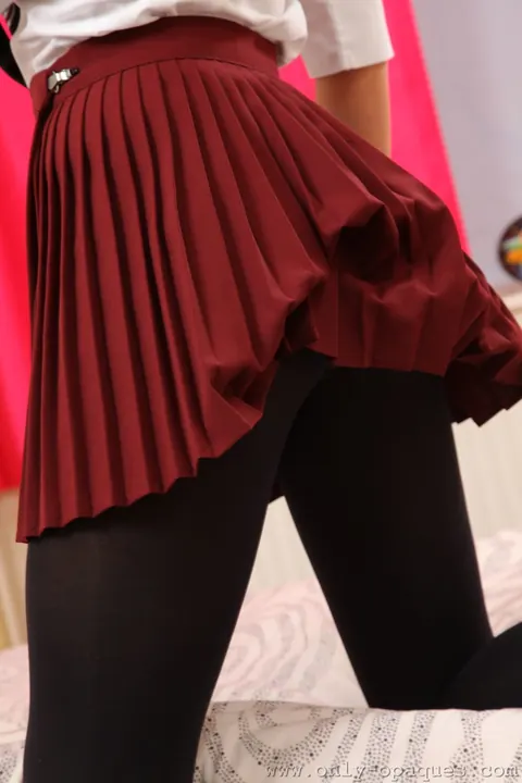 European Blonde PAWG Peels Off Tights and Spreads – photo 9 of 21