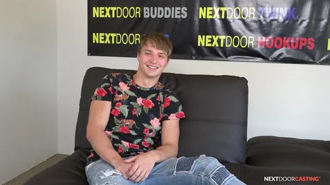 Man Masturbates and Fingers His Ass in Casting – photo 3 of 15