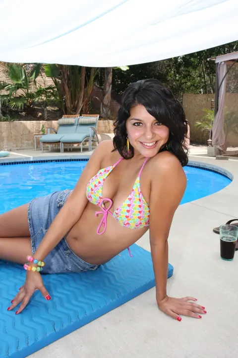 Christina Moure: Petite Latina Brunette Kneels for Poolside Blowjob – photo 2 of 21
