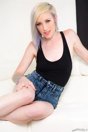 Maia Davis – Tall Pale Blonde Strips and Spreads Her Ass