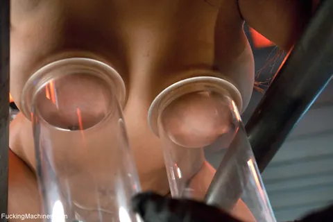 Baylee Lee: Busty Asian MILF Bound and Masturbates Until She Squirts – photo 1 of 20