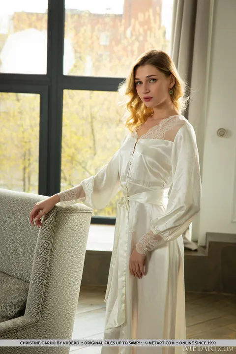 Christine Cardo: European Blonde PAWG Spreads Wide After Dropping Her Robe – photo 2 of 18