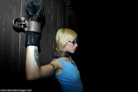Miss Kitty: Short-Haired Blonde in Bondage Spreads Her Legs and Uses a Dildo in Heels – photo 6 of 20