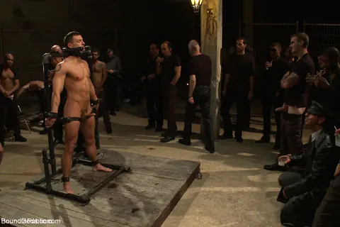 Bound Man Deepthroats His Partner – photo 9 of 21