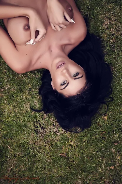 Jessie Boulevard: Busty Tattooed Brunette Spreads in a Bikini on the Lawn – photo 11 of 12