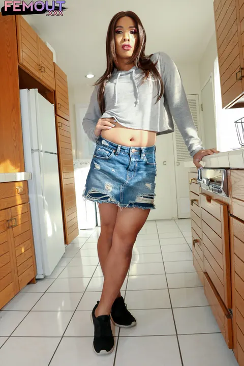 Latina Trans Woman Rolls Down Her Panties – photo 3 of 16