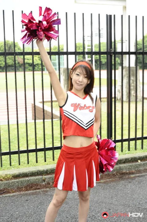 Japanese Woman Flashes Her Skirt at a Playground – photo 1 of 15