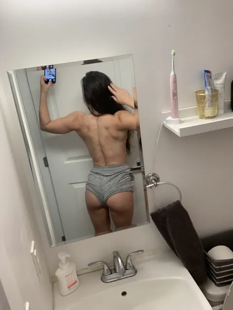 Abbie Maley: Thick Hairy MILF Strips for Mirror Selfies – photo 5 of 12